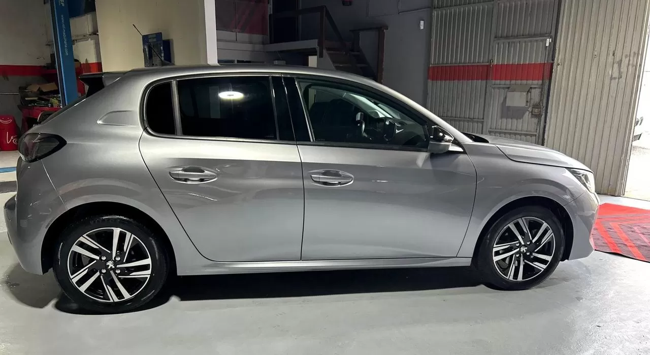 Peugeot 208  Puretech 100 Allure - foto 6