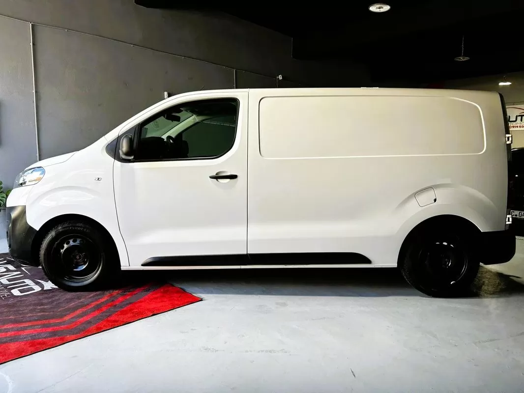 Opel  VIVARO - foto 2