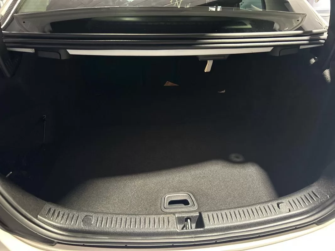 Mercedes-Benz E 200 d AMG Line - foto 8