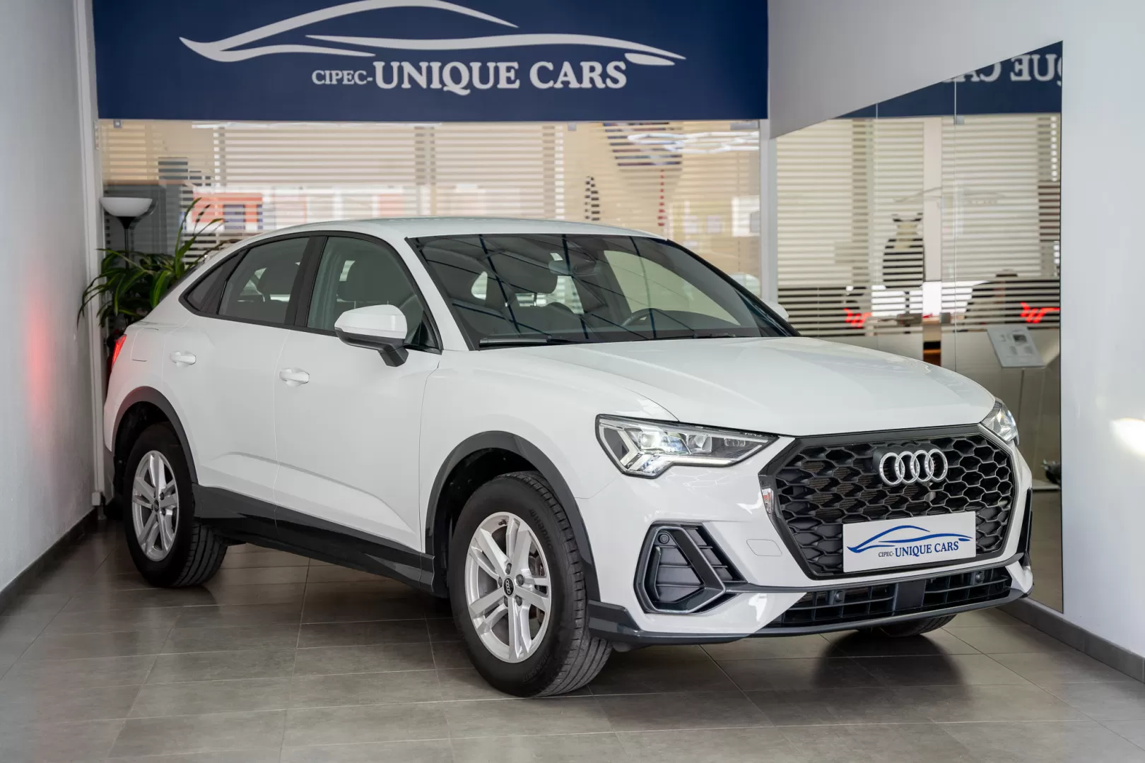 Audi Q3 Sportback 45 TFSIe S tronic S line - foto 3