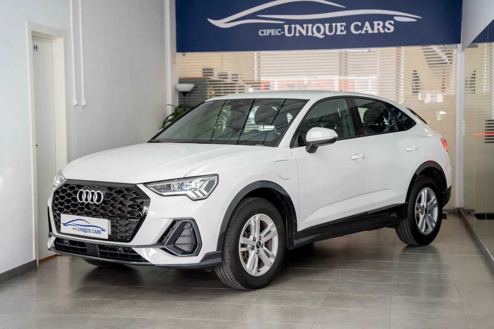 Audi Q3 Sportback 45 TFSIe S tronic S line - foto 7