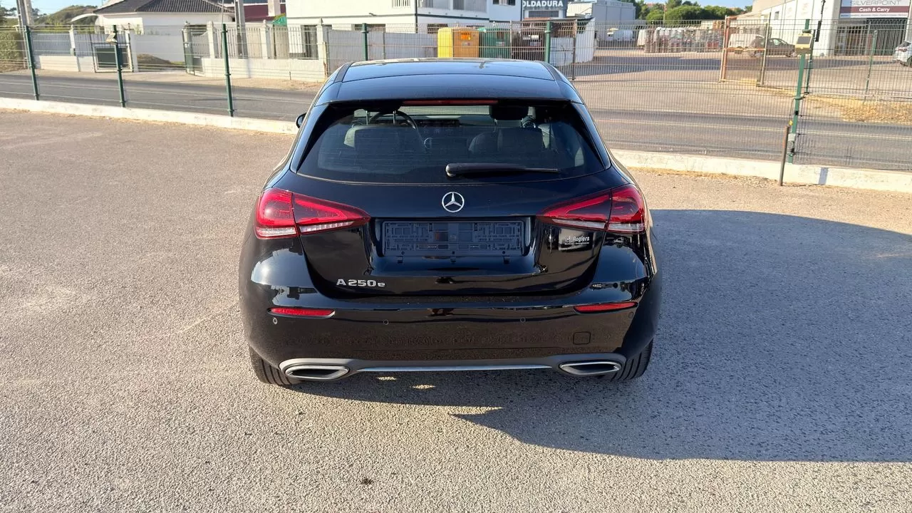 Mercedes-Benz A 250 e Progressive - foto 2