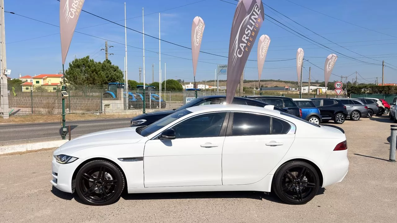 Jaguar XE  20d Aut Pure