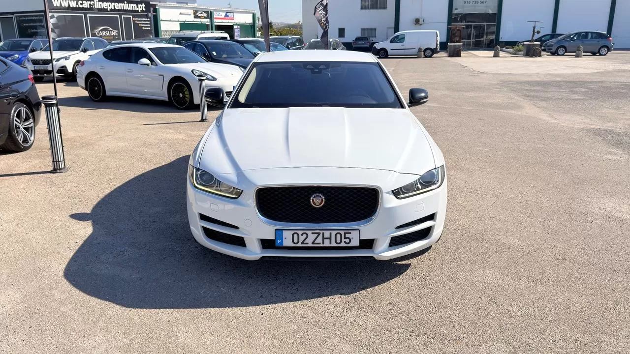 Jaguar XE  20d Aut Pure - foto 3