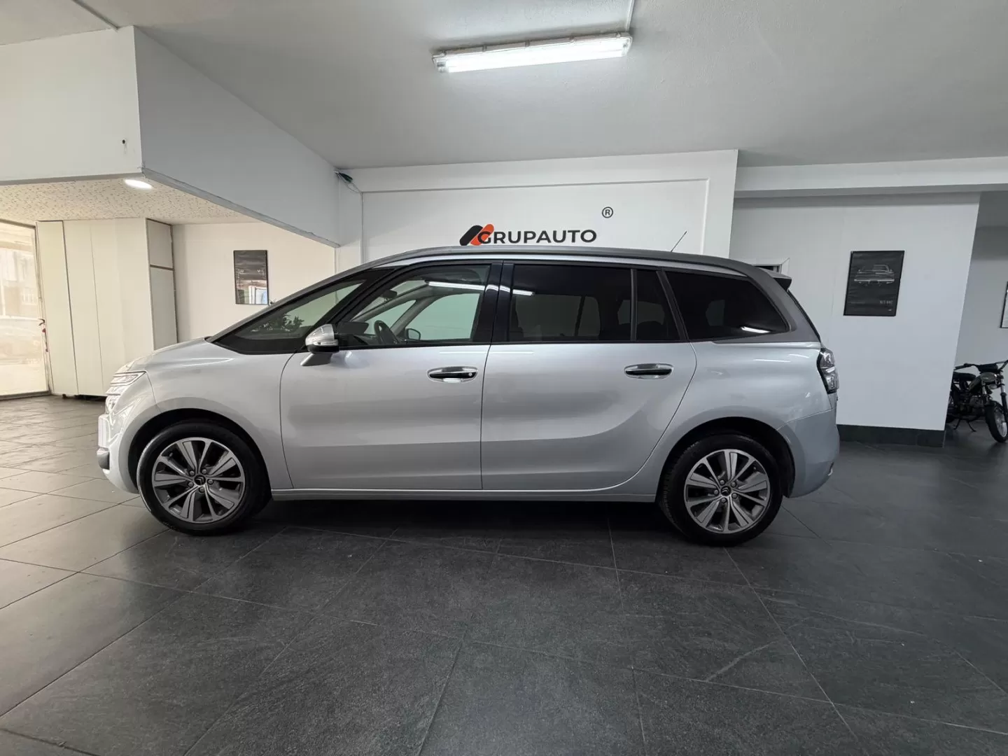 Citroën C4 Grand Picasso 1.6 e-HDi Intensive - foto 3