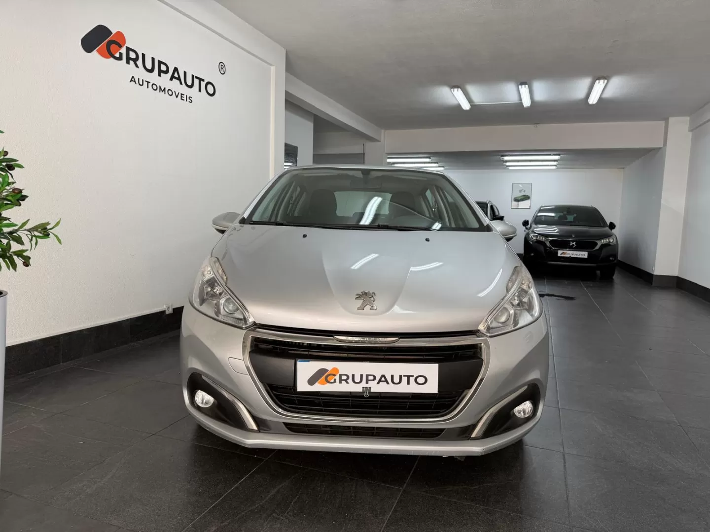 Peugeot 208 1.4 HDi Active - foto 2