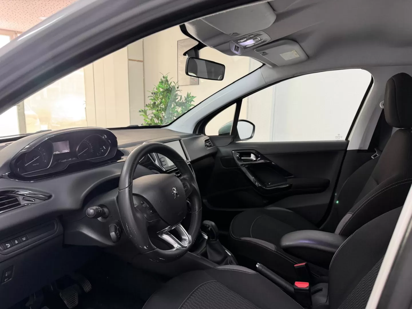 Peugeot 208 1.4 HDi Active - foto 7