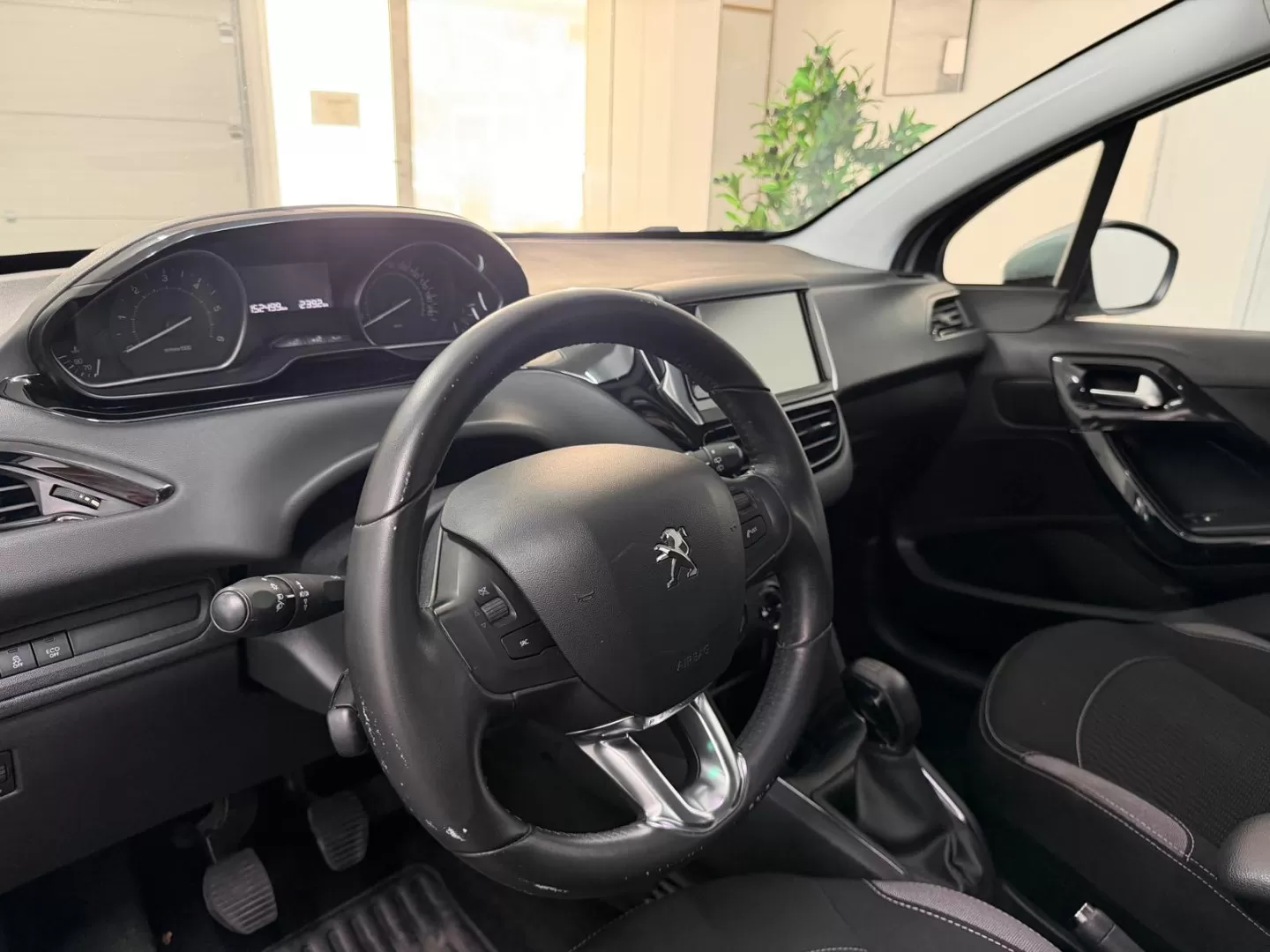 Peugeot 208 1.4 HDi Active - foto 8