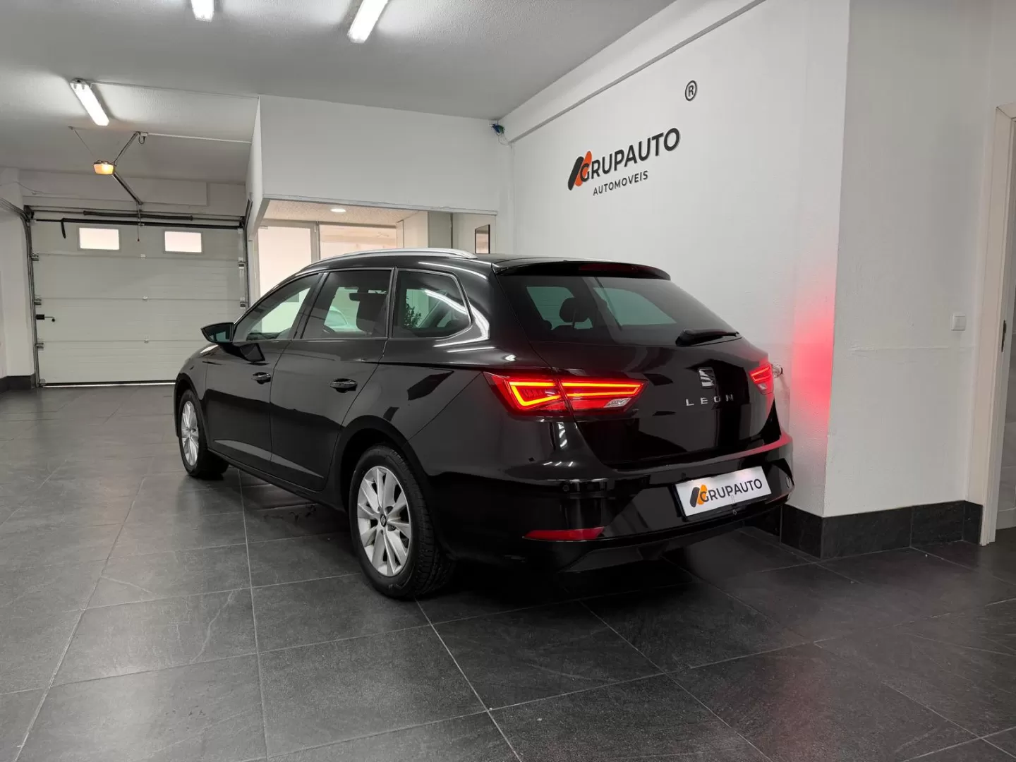 Seat Leon 1.6 TDI Style S/S - foto 4