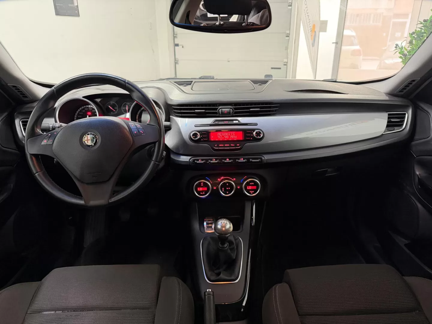 Alfa Romeo Giulietta 1.6 JTDM Trofeo - foto 4