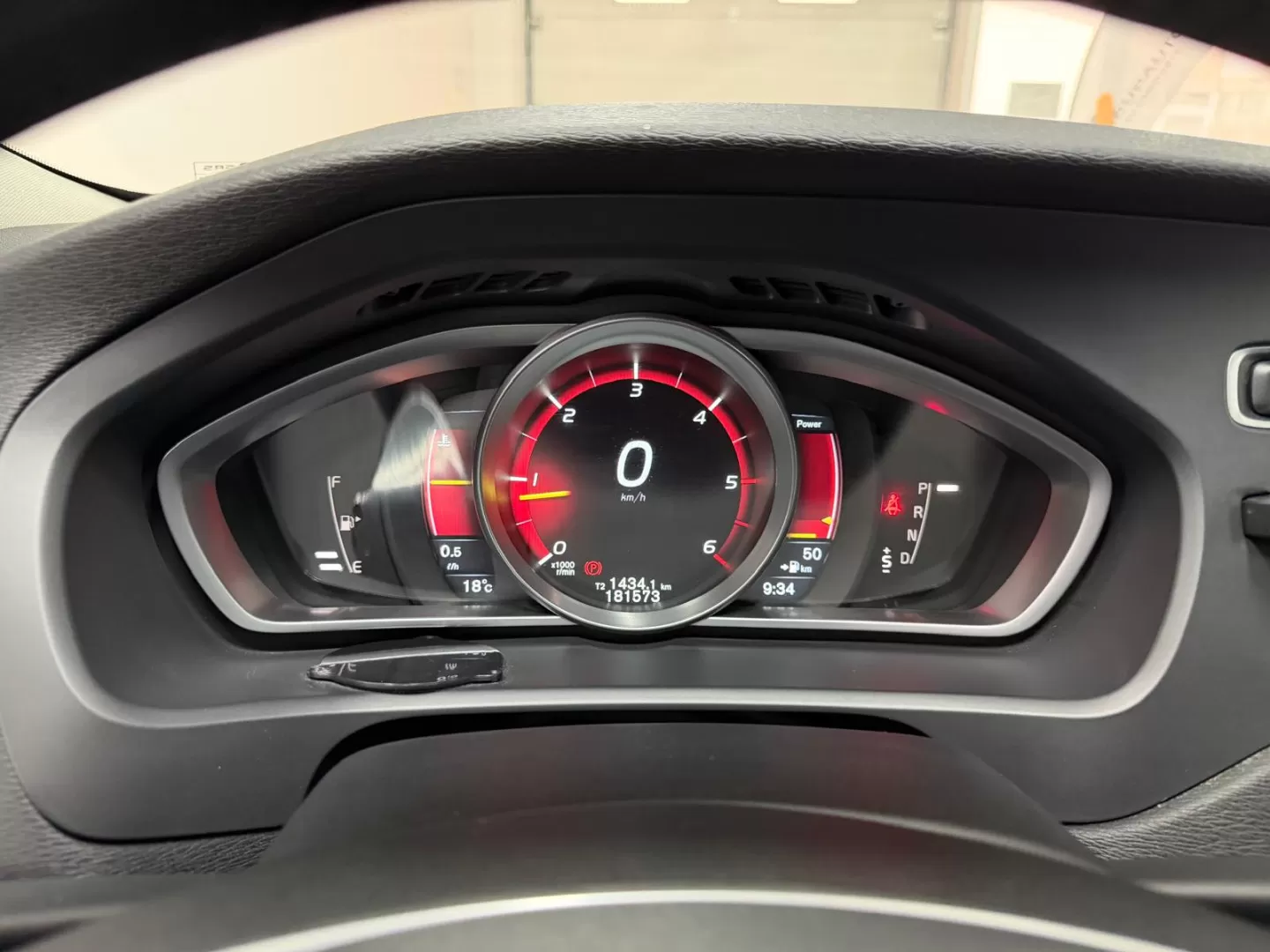 Volvo V40 1.6 D2 Eco Momentum - foto 6