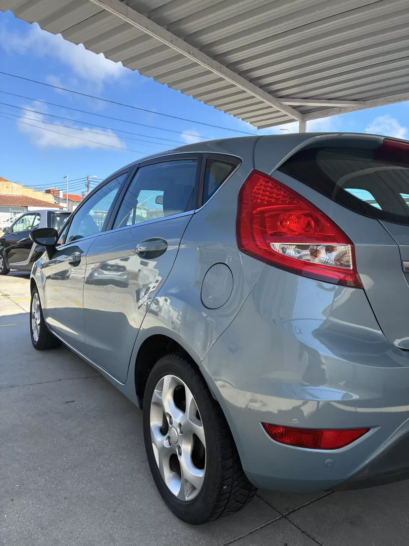 Ford Fiesta 1.25 Titanium - foto 7