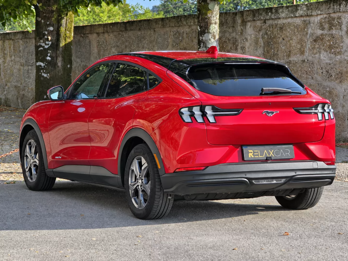 Ford Mustang Mach-E 75.7 kWh Base - foto 8