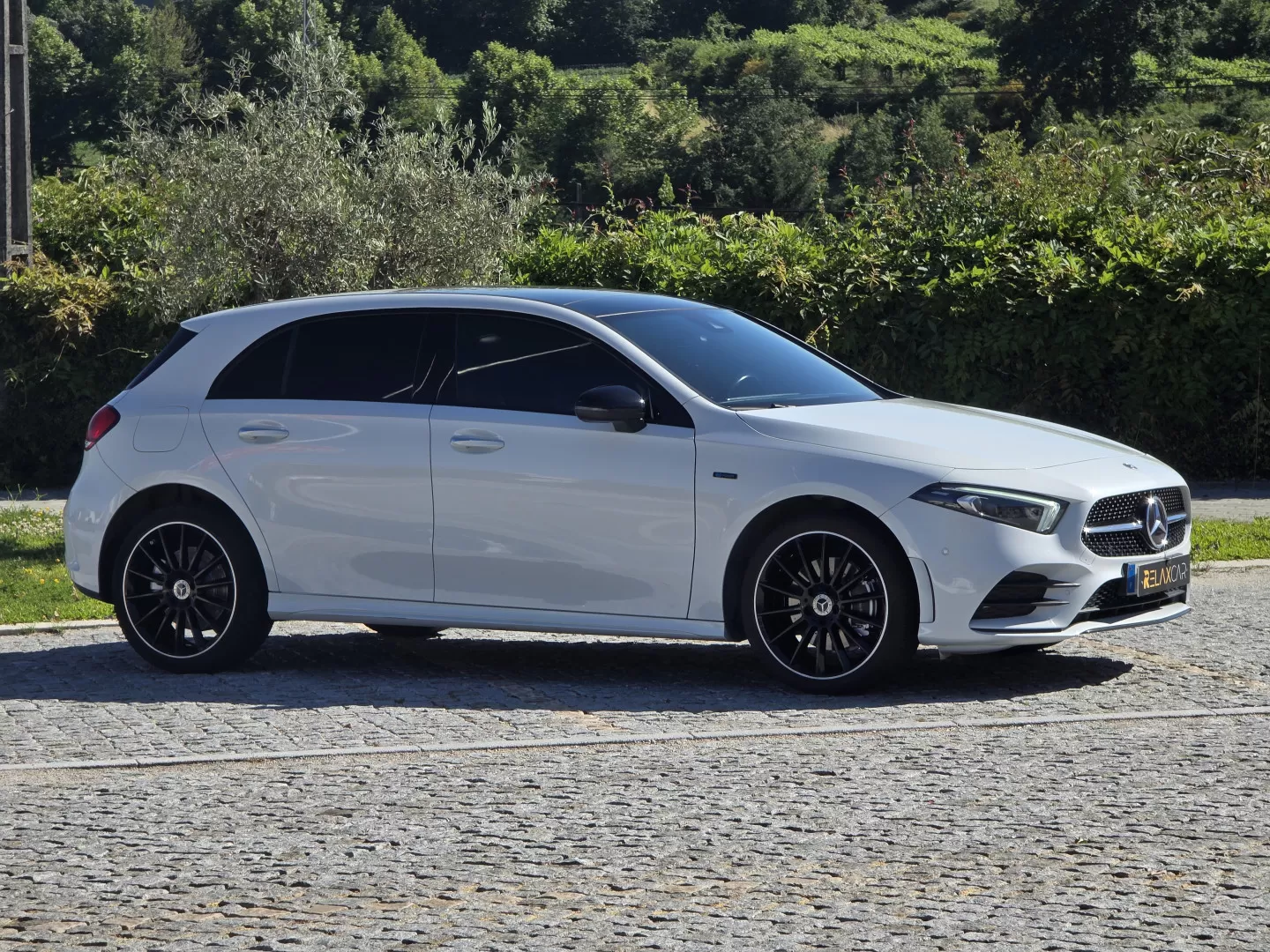 Mercedes-Benz A 250 e 8G-DCT AMG Line - foto 6