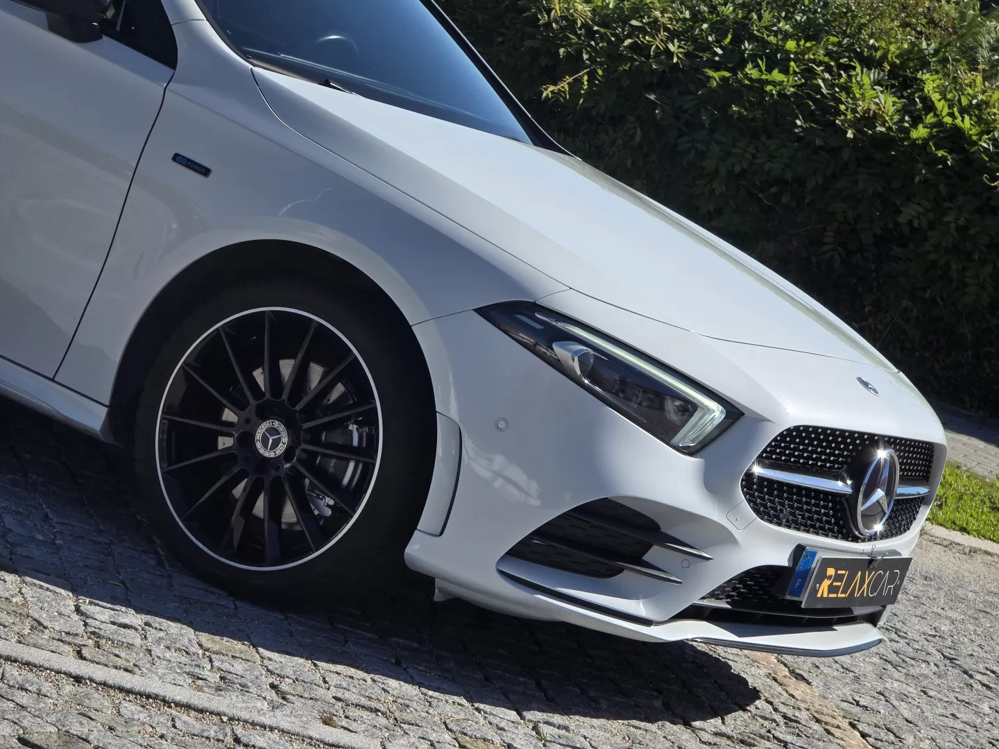 Mercedes-Benz A 250 e 8G-DCT AMG Line - foto 8