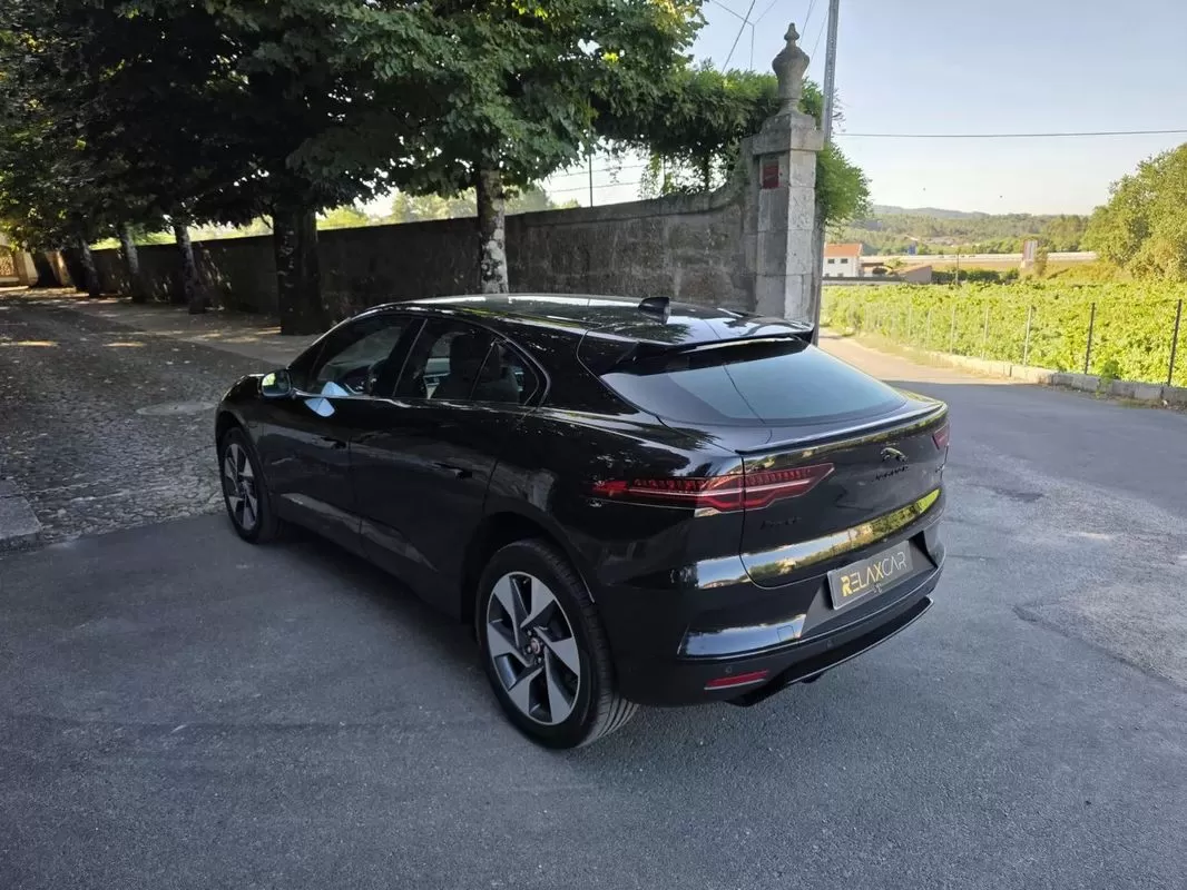 Jaguar I-Pace EV400 AWD SE - foto 8