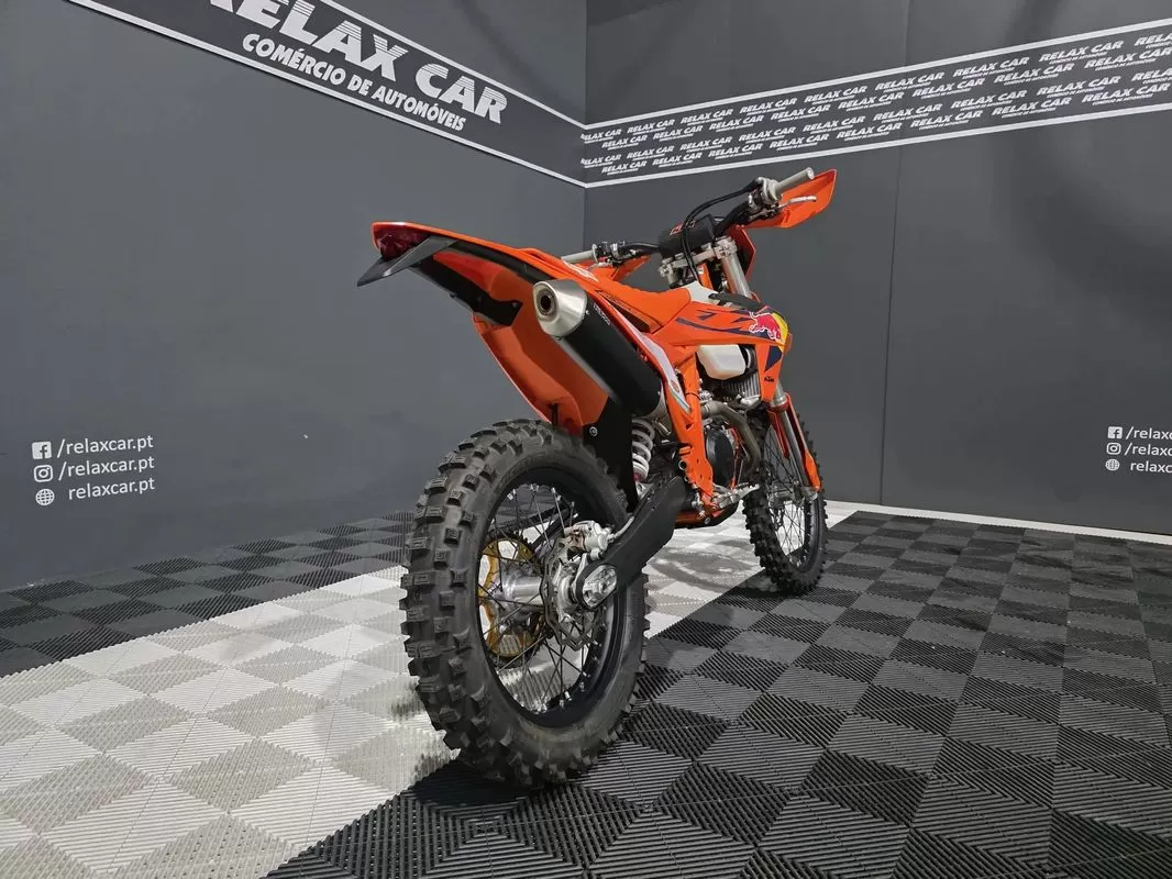 KTM 450 EXC-F CHAMPION EDITION - foto 5