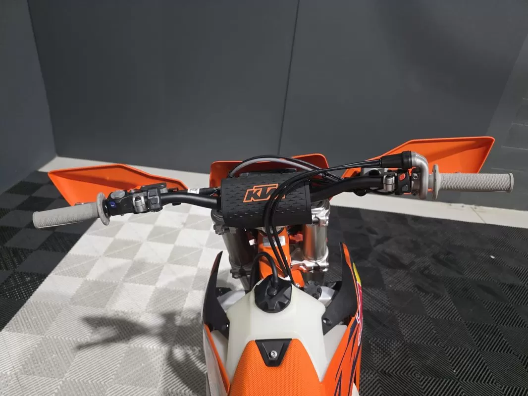 KTM 450 EXC-F CHAMPION EDITION - foto 6