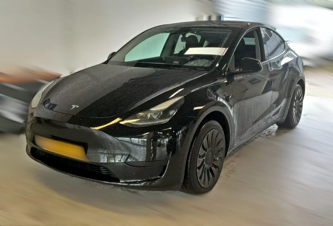 Tesla Model Y Standard