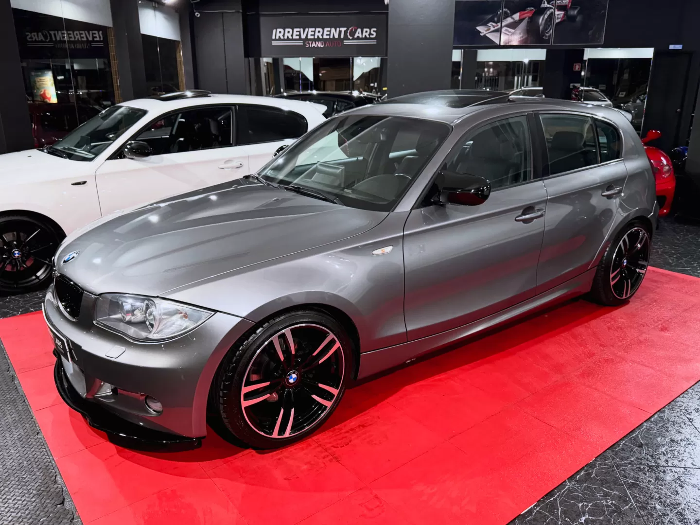 BMW 120 Pack M Full Extras ( Android C/carplay + teto de abrir + jantes 18 )