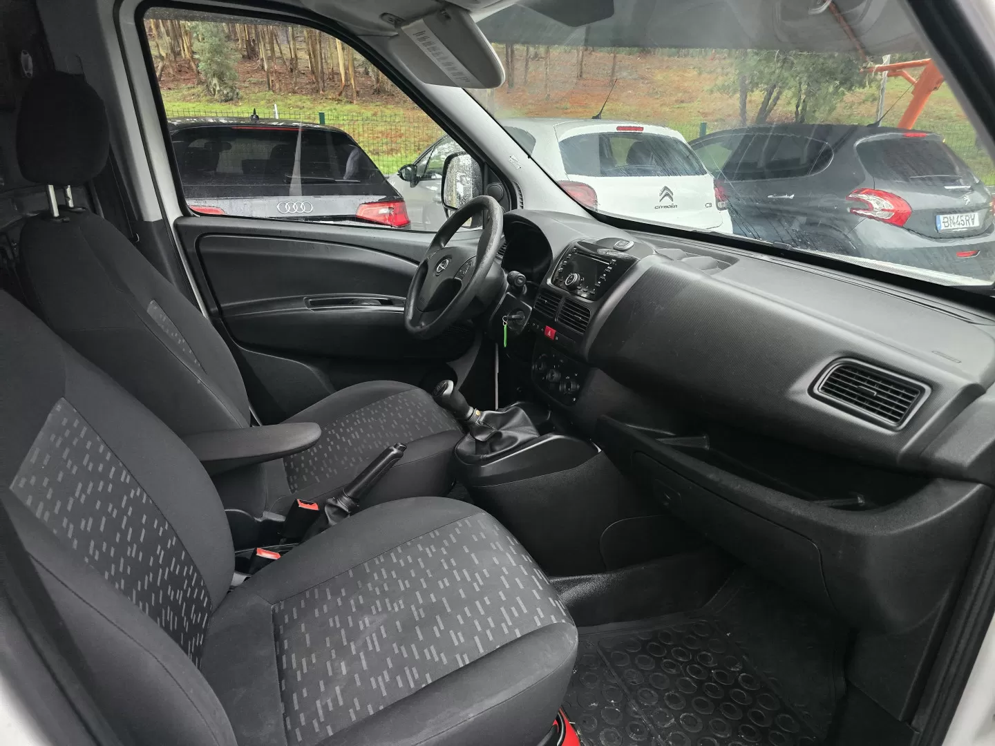 Opel  COMBO CDTI - foto 2