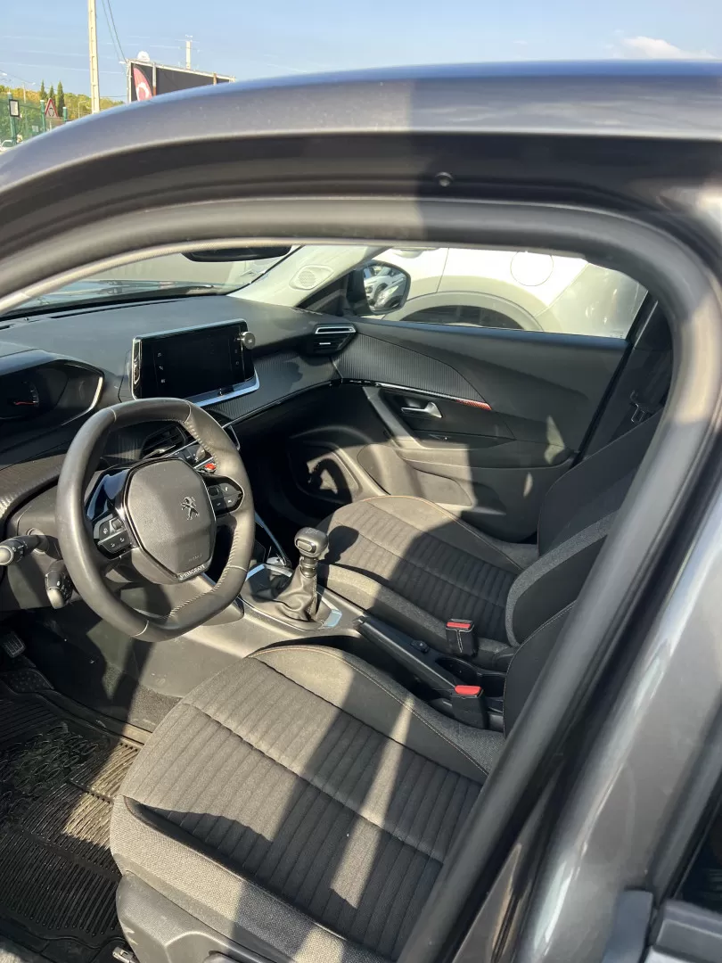 Peugeot 2008 1.2 PureTech Active - foto 6