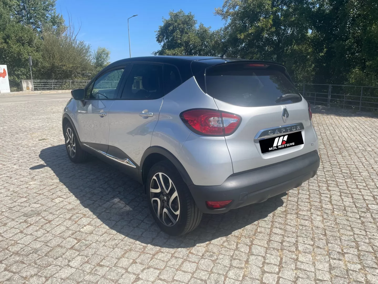 Renault Captur 1.0 TCe Exclusive - foto 6