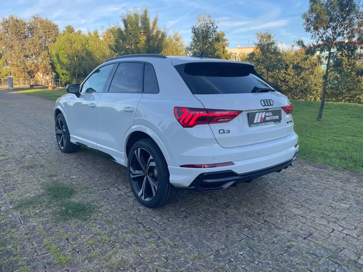 Audi Q3 e-hybrid S tronic - foto 3