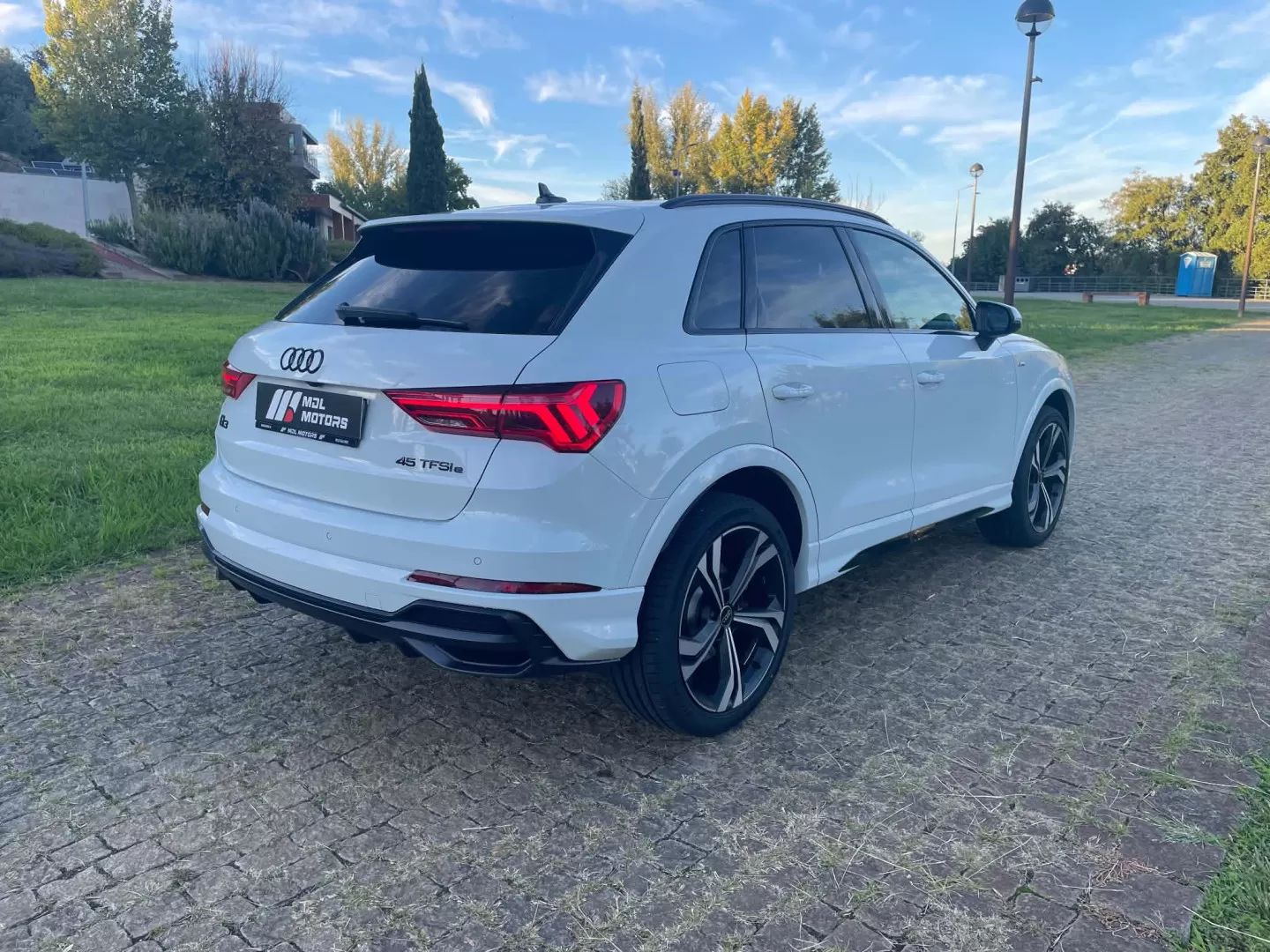 Audi Q3 e-hybrid S tronic - foto 4