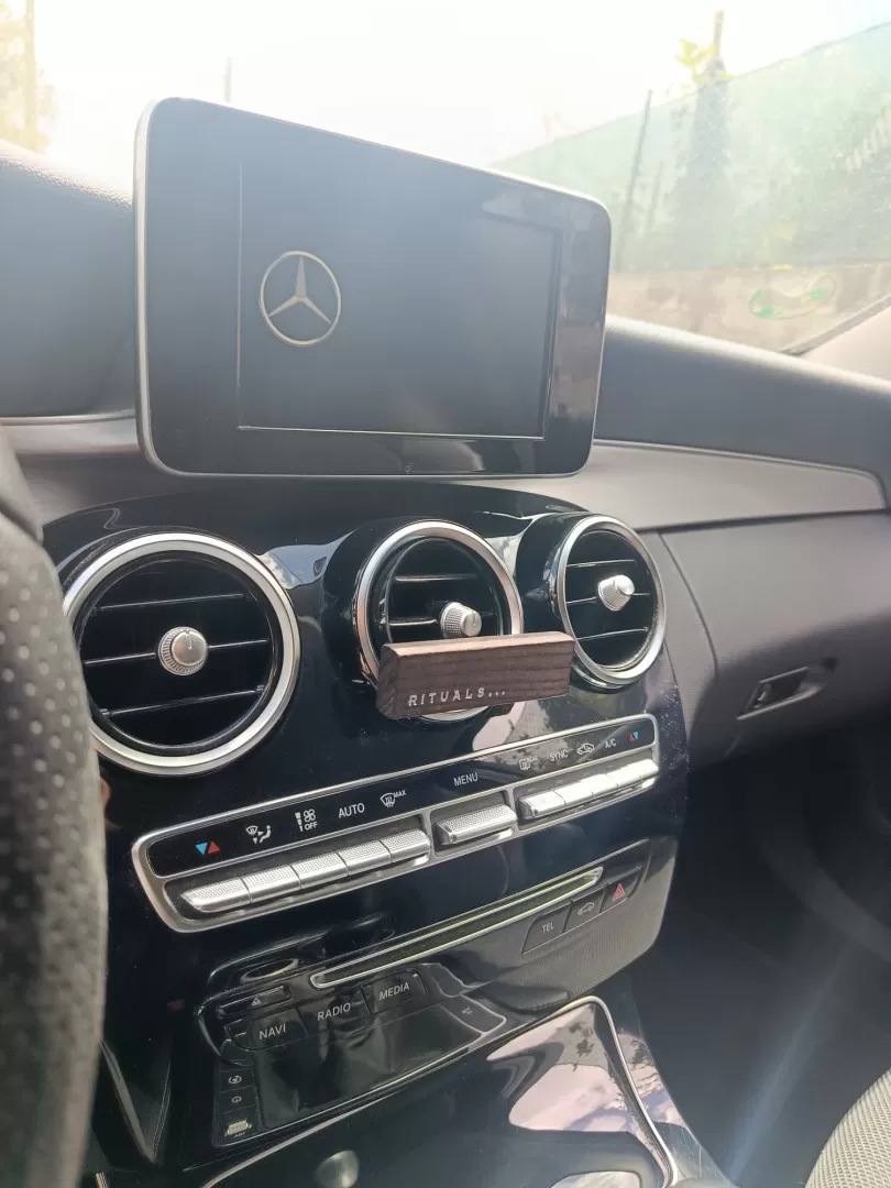 Mercedes-Benz 200 - foto 4