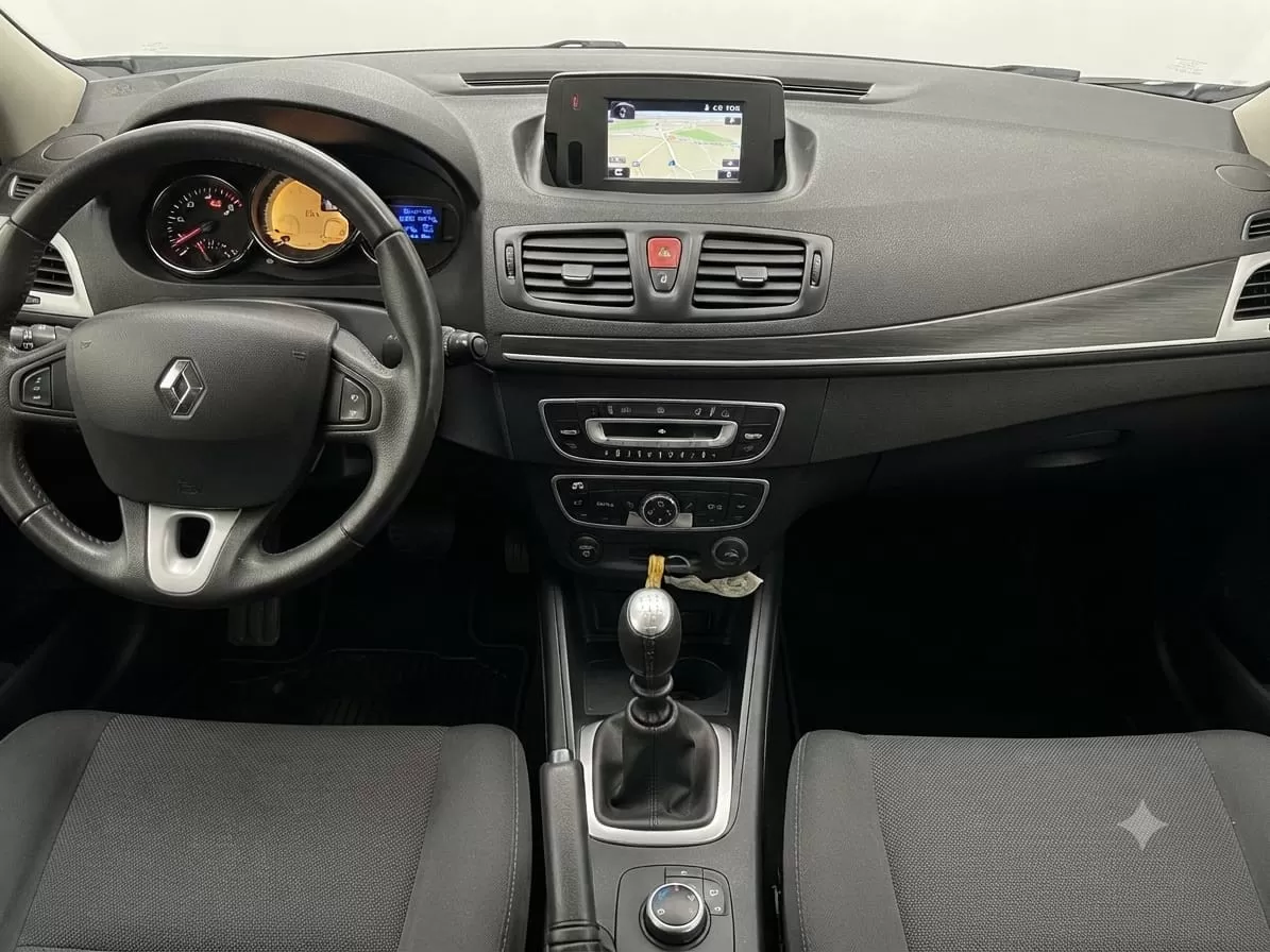Renault Mégane Sport Tourer 1.5 dCi Dynamique S SS - foto 2