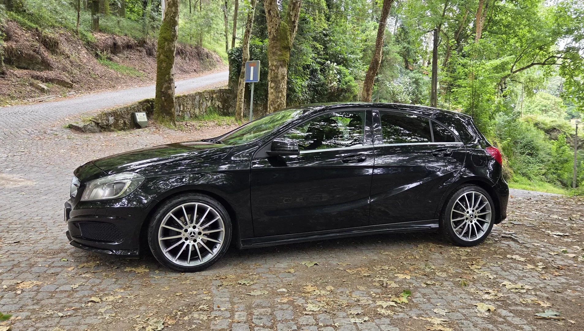 Mercedes-Benz A 180 d AMG Line - foto 5