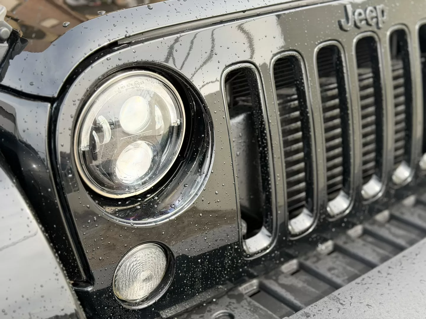 Jeep Wrangler Unlimited 2.8 CRD DPF Auto Rubicon - foto 4