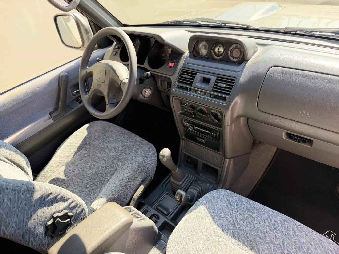 Mitsubishi Pajero 2.8 TD GLS - foto 8