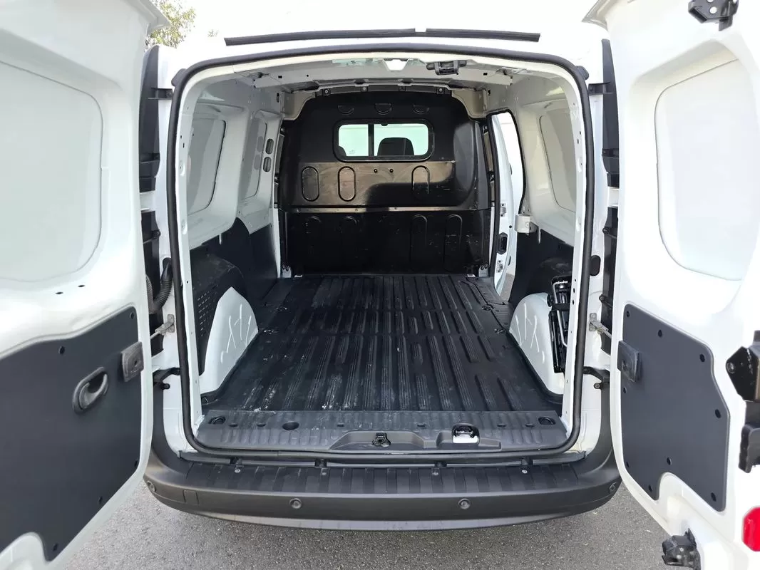 Renault  Kangoo MAXI 1.5 DCi 3 lug. c/IVA Dedutível - foto 6