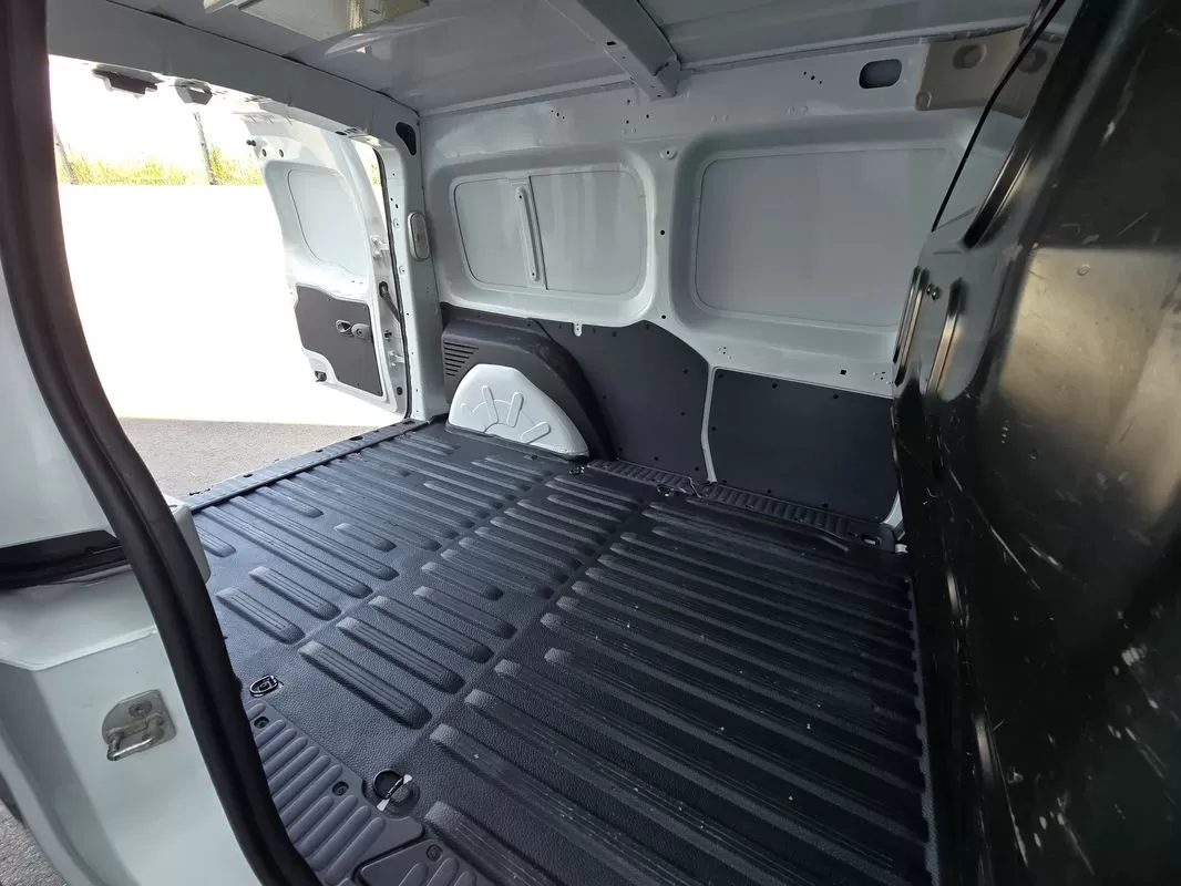 Renault  Kangoo MAXI 1.5 DCi 3 lug. c/IVA Dedutível - foto 7