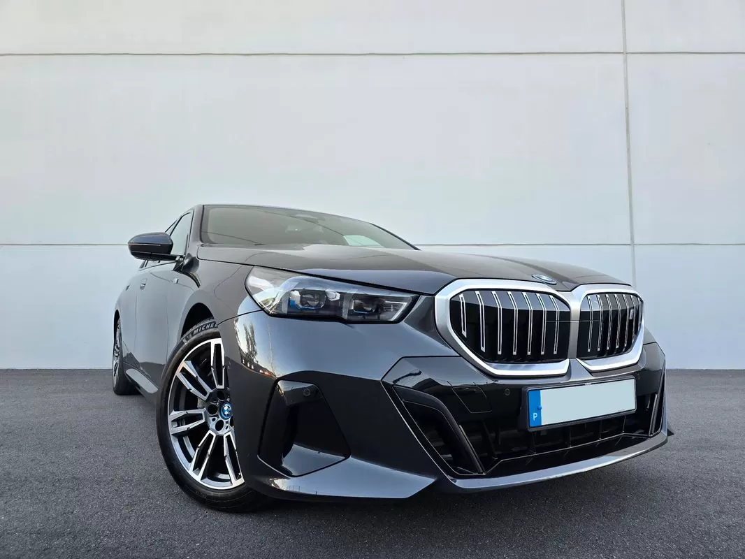 BMW i5 eDrive40 Pack Desportivo M - foto 7