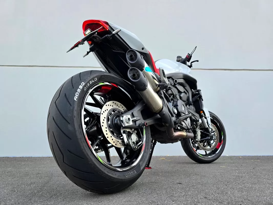 Ducati Monster 950 - foto 7