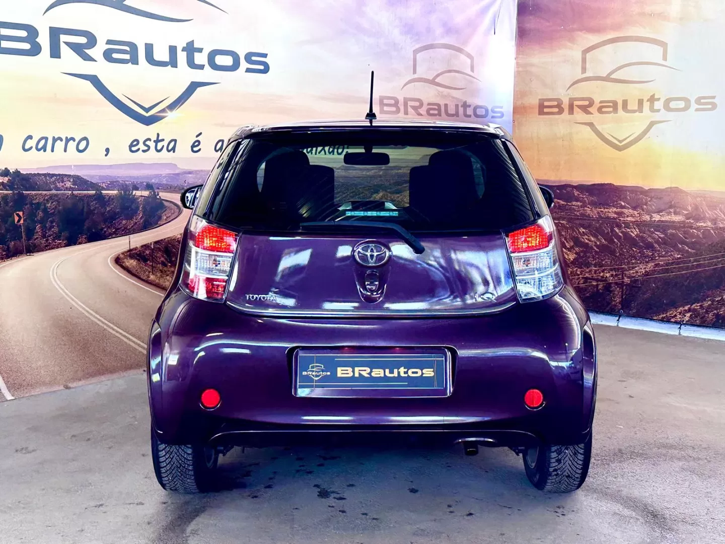 Toyota iQ 1.0 VVT-i Essential+AC - foto 7
