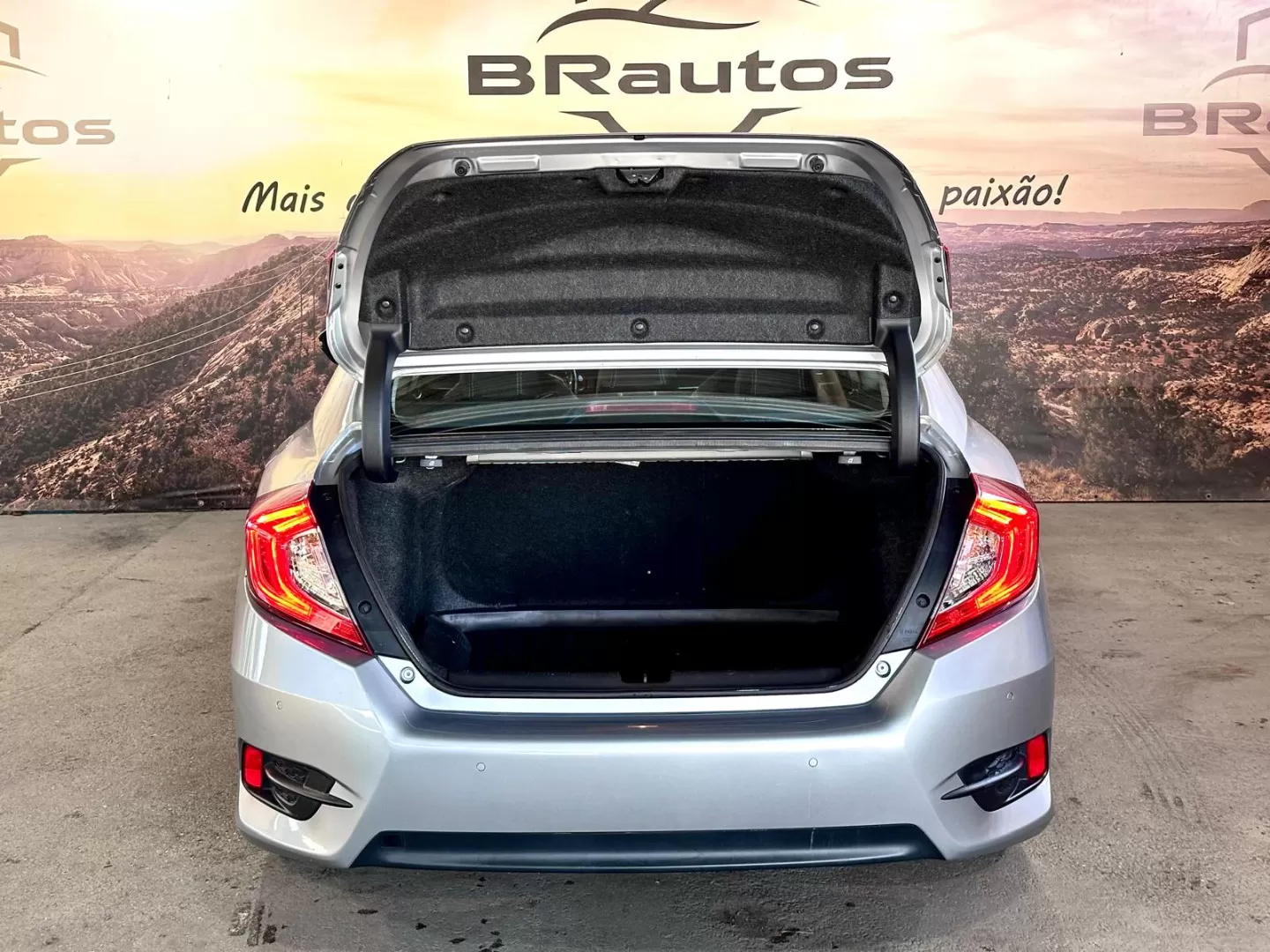 Honda Civic 1.5 i-VTEC Prestige CVT - foto 8