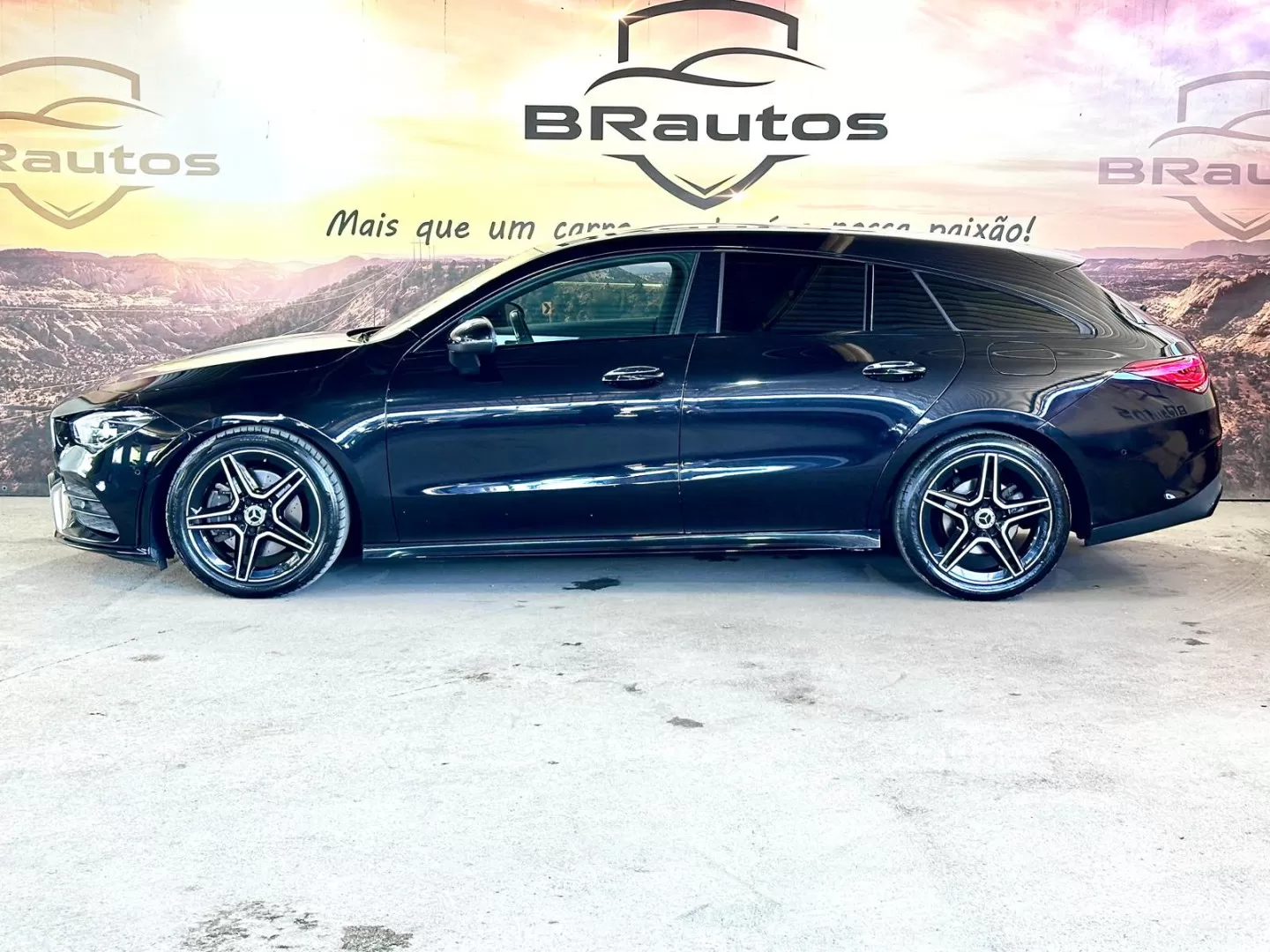 Mercedes-Benz CLA 220 d Shooting Brake AMG Line Aut. - foto 4