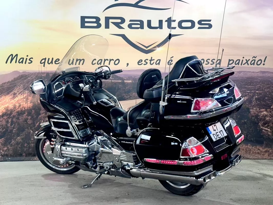 Honda Goldwing 1800 - foto 4