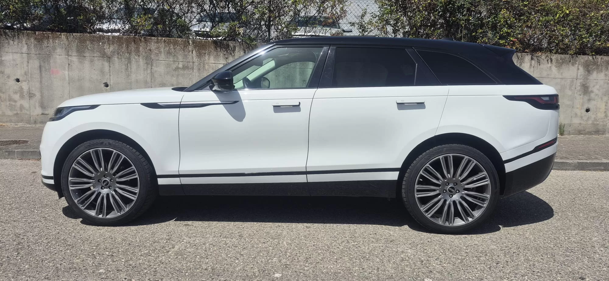 Land Rover Velar 2.0 D R-Dynamic S - foto 4