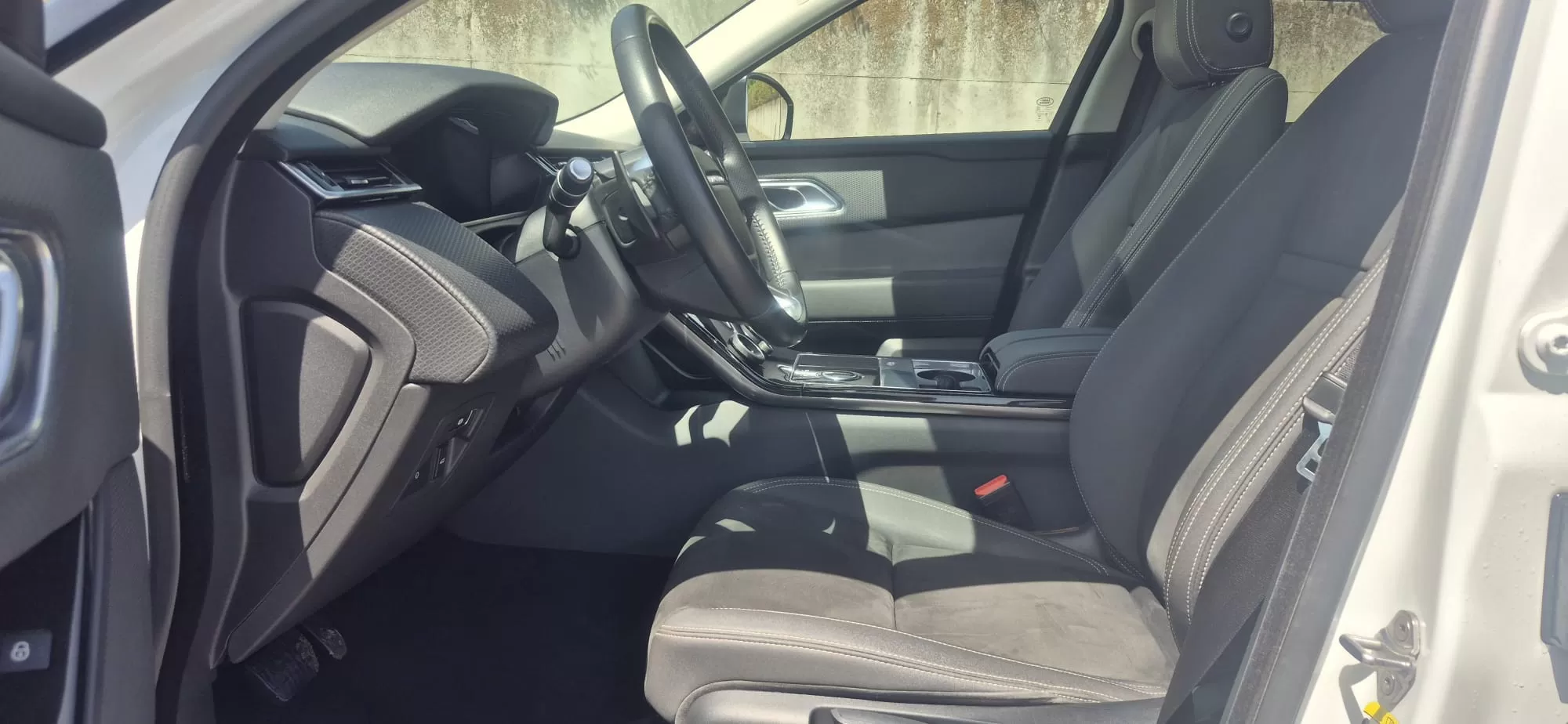 Land Rover Velar 2.0 D R-Dynamic S - foto 6