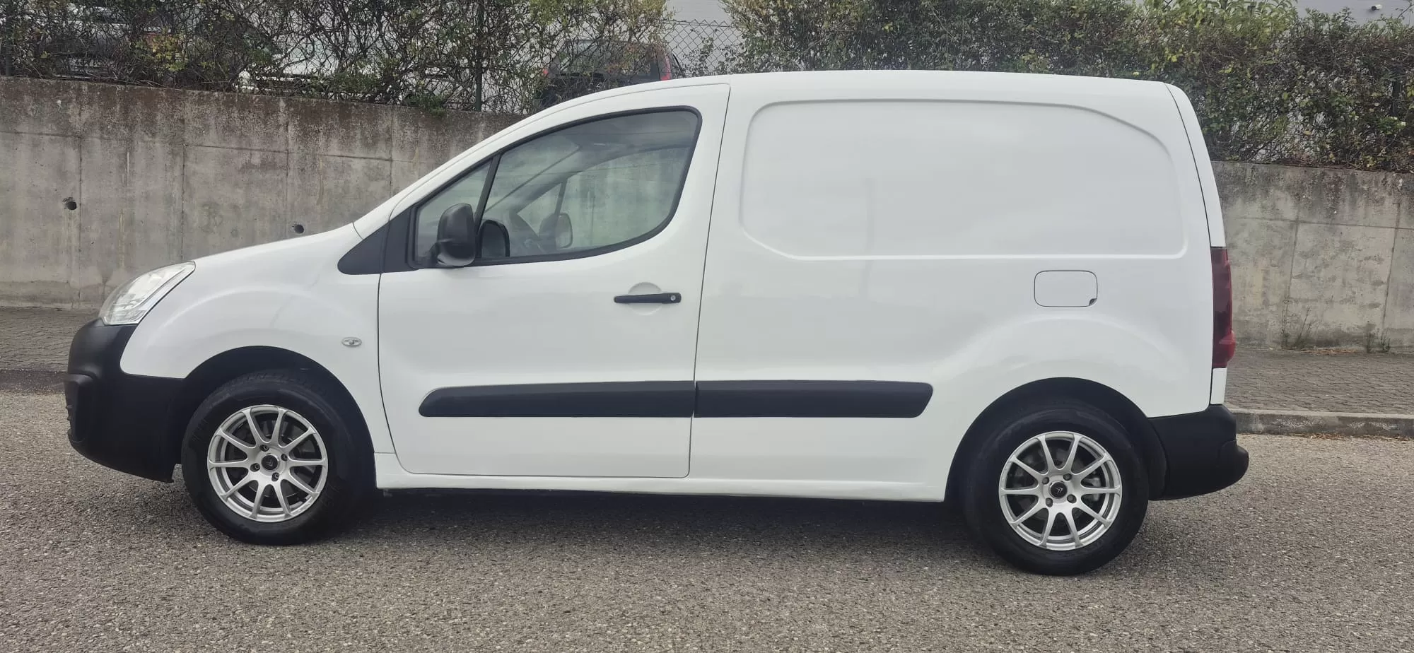 Citroën  Berlingo 1.6 HDI 3 Lug - foto 4