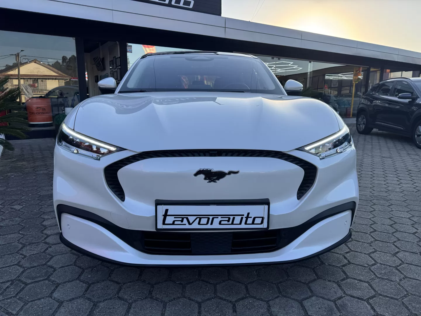 Ford Mustang Mach-E 75.7 kWh Premium AWD - foto 3