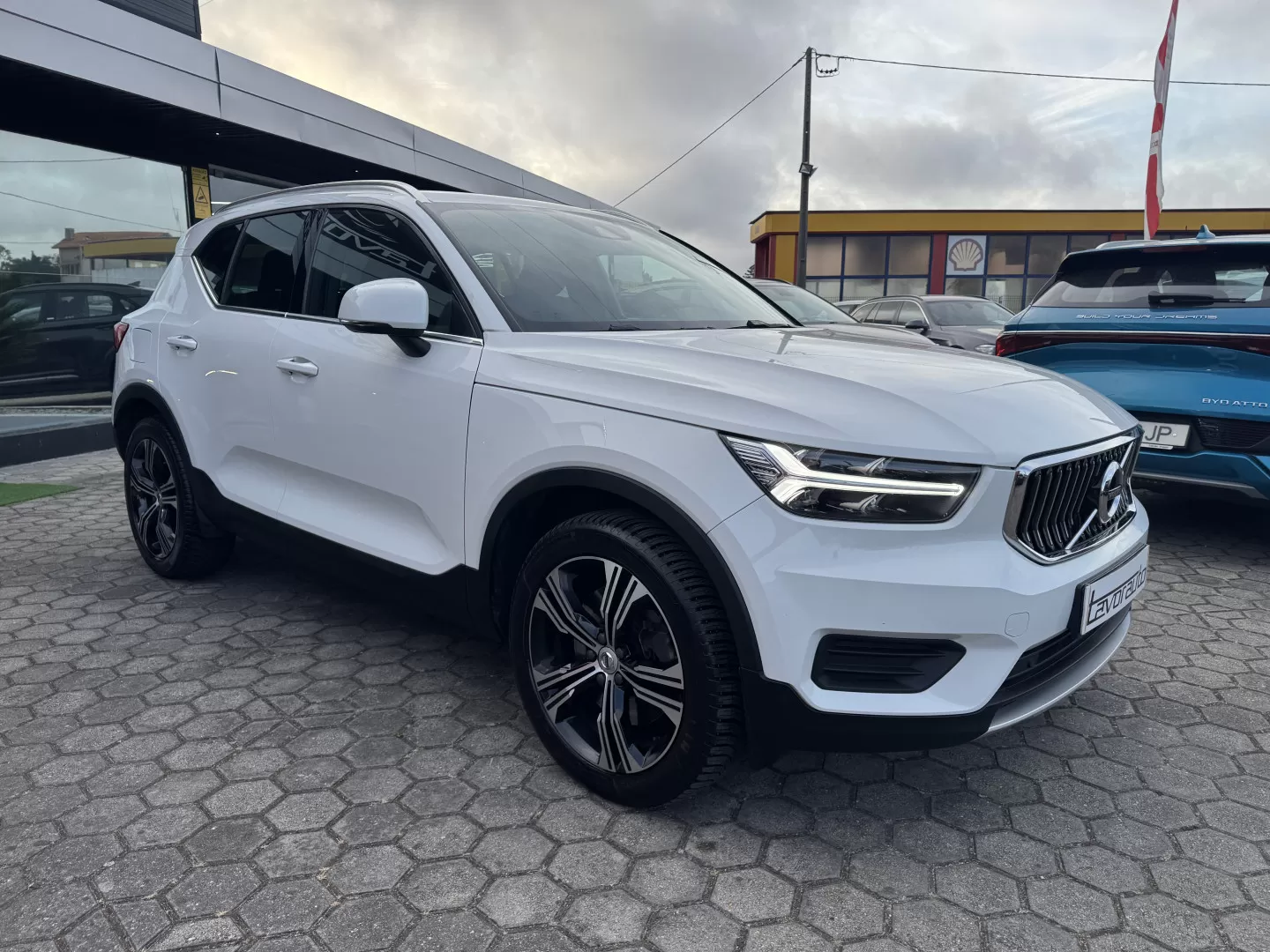 Volvo XC 40 1.5 T4 PHEV Core - foto 2