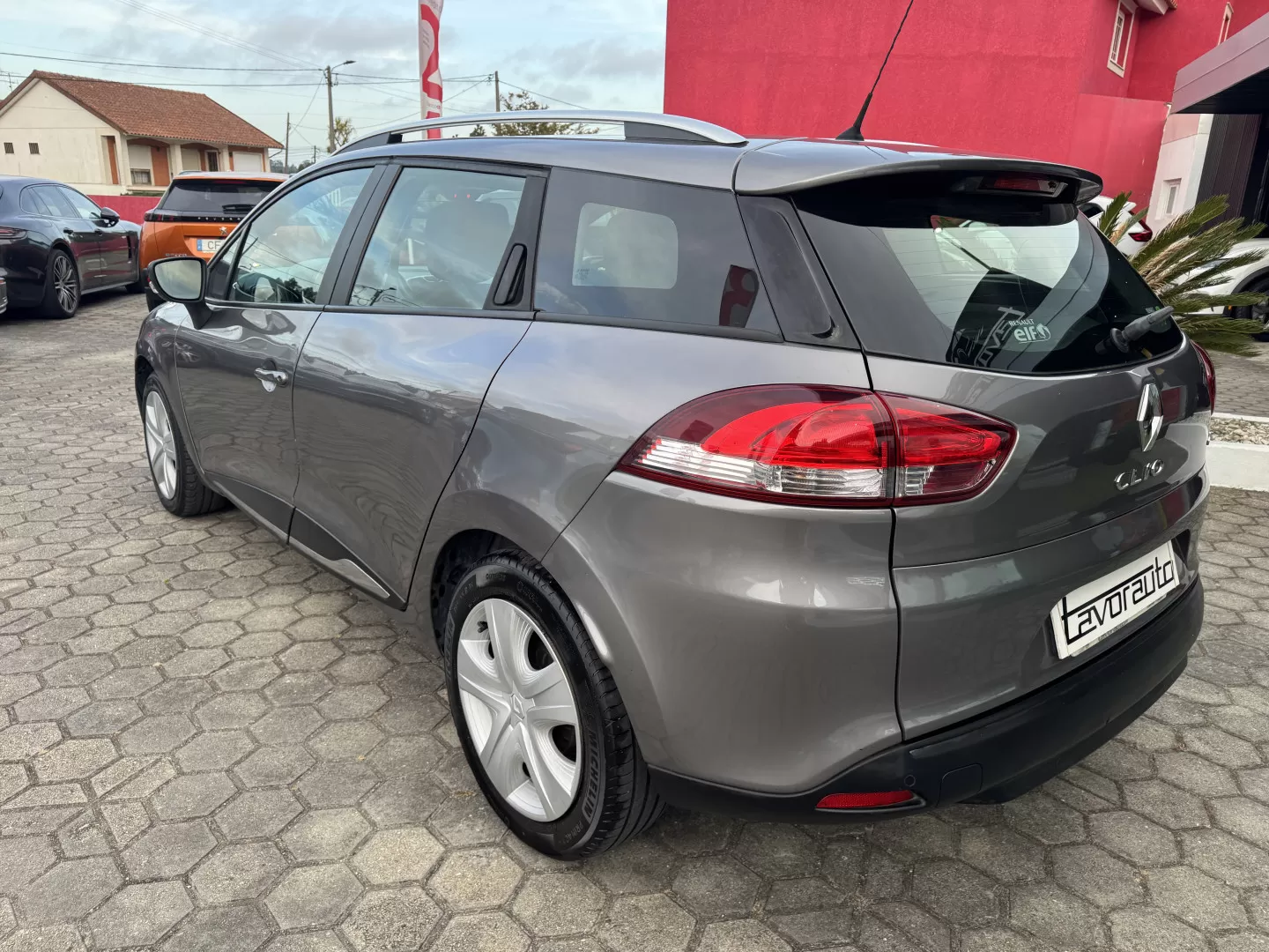 Renault Clio Sport Tourer 1.5 dCi Limited - foto 6