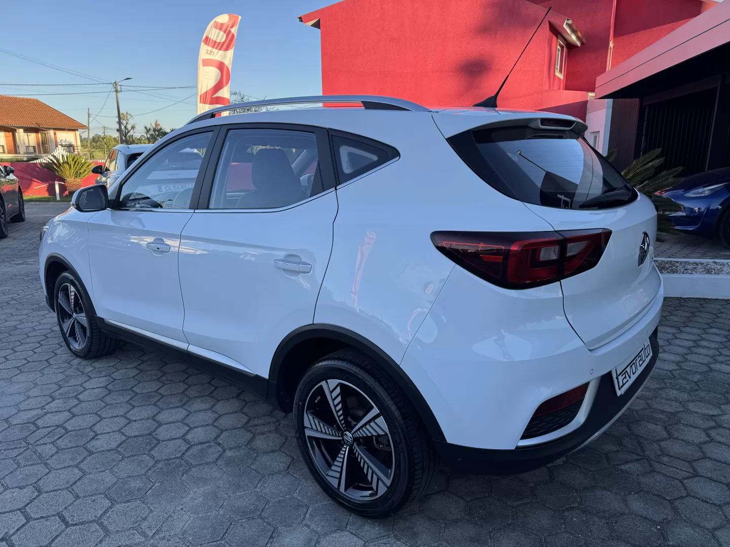 MG ZS EV 44.5 kWh Luxury - foto 6