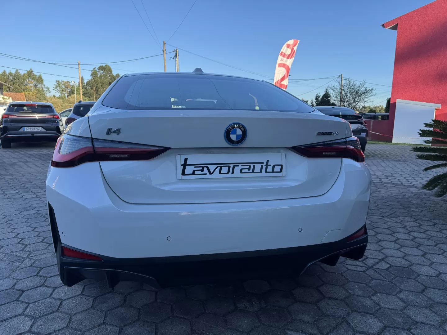 BMW i4 eDrive40 - foto 8